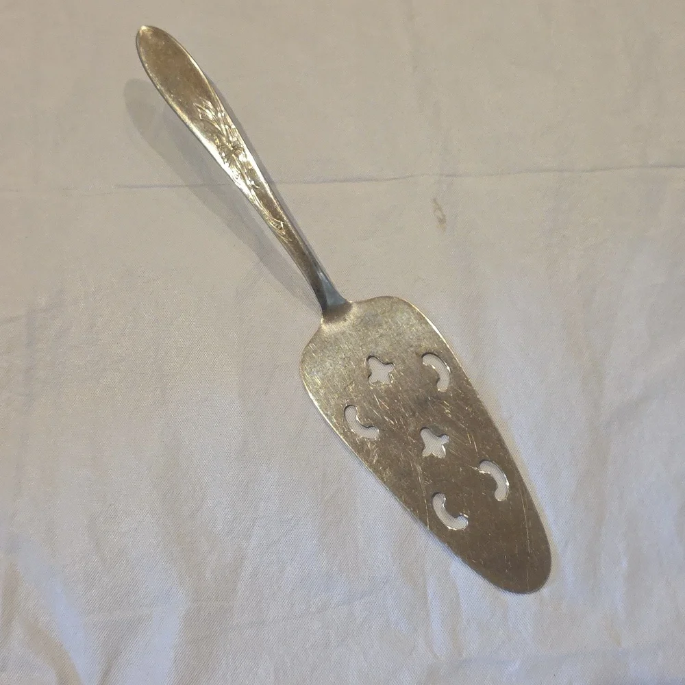 Utica Cutlery Co. Vtg Stainless Steel Silver Cake Pie Server Etched Handle - Picture 1 of 5